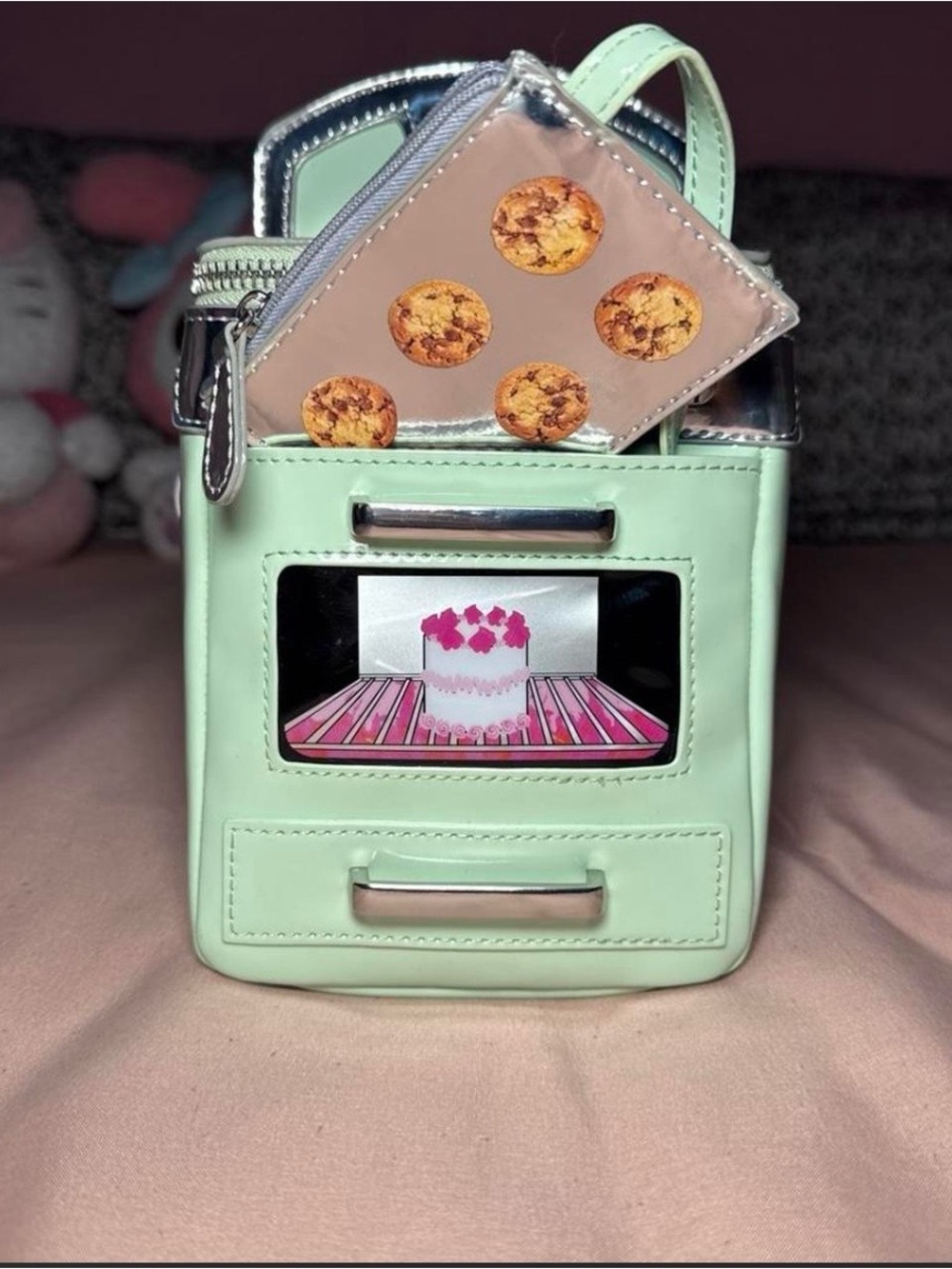 Betsey Johnson Mint Green Novelty Oven Purse with Cookie Pouch - Picture 3 of 4